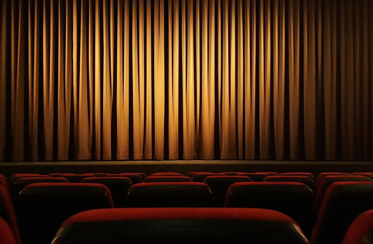 movie theater, beautiful wallpaper, wallpaper 4k, curtain, theatre, windows wallpaper, wallpaper hd, full hd wallpaper, movie, hd wallpaper, background, strip, mac wallpaper, 4k wallpaper, stage, cool backgrounds, 4k wallpaper 1920x1080, red, texture, audience, abstract, free background, free wallpaper, film screening, desktop backgrounds, laptop wallpaper, lighting, advertising