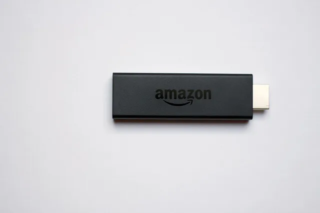 Fire-TV Stick Vorderseite. What belongs in a connected TV advertising ninety day plan?