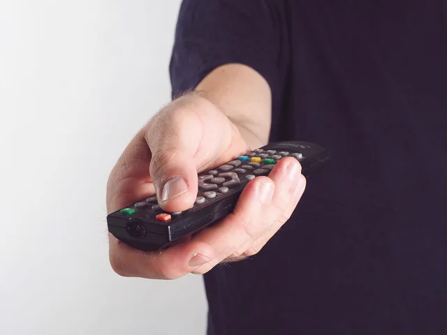 hand, remote bediehnung, tv, screen, monitor, tv antenna, movie, satellite dish, broadcast, technology, channel, watch tv, equipment, distant vision, tv, tv, tv, tv, satellite dish, channel, watch tv, watch tv, watch tv, watch tv, watch tv. ITVX connected TV advertising: formats and booking